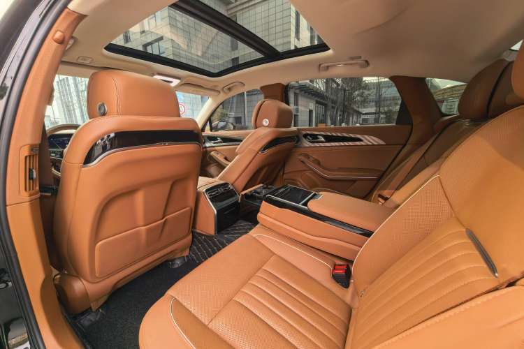 Used Hongqi H9 2023 2.0T Smart Connect Flagship Edition Interior 6