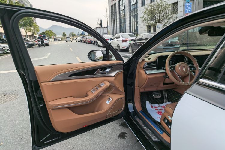 Used Hongqi H9 2023 2.0T Smart Connect Flagship Edition Interior 9