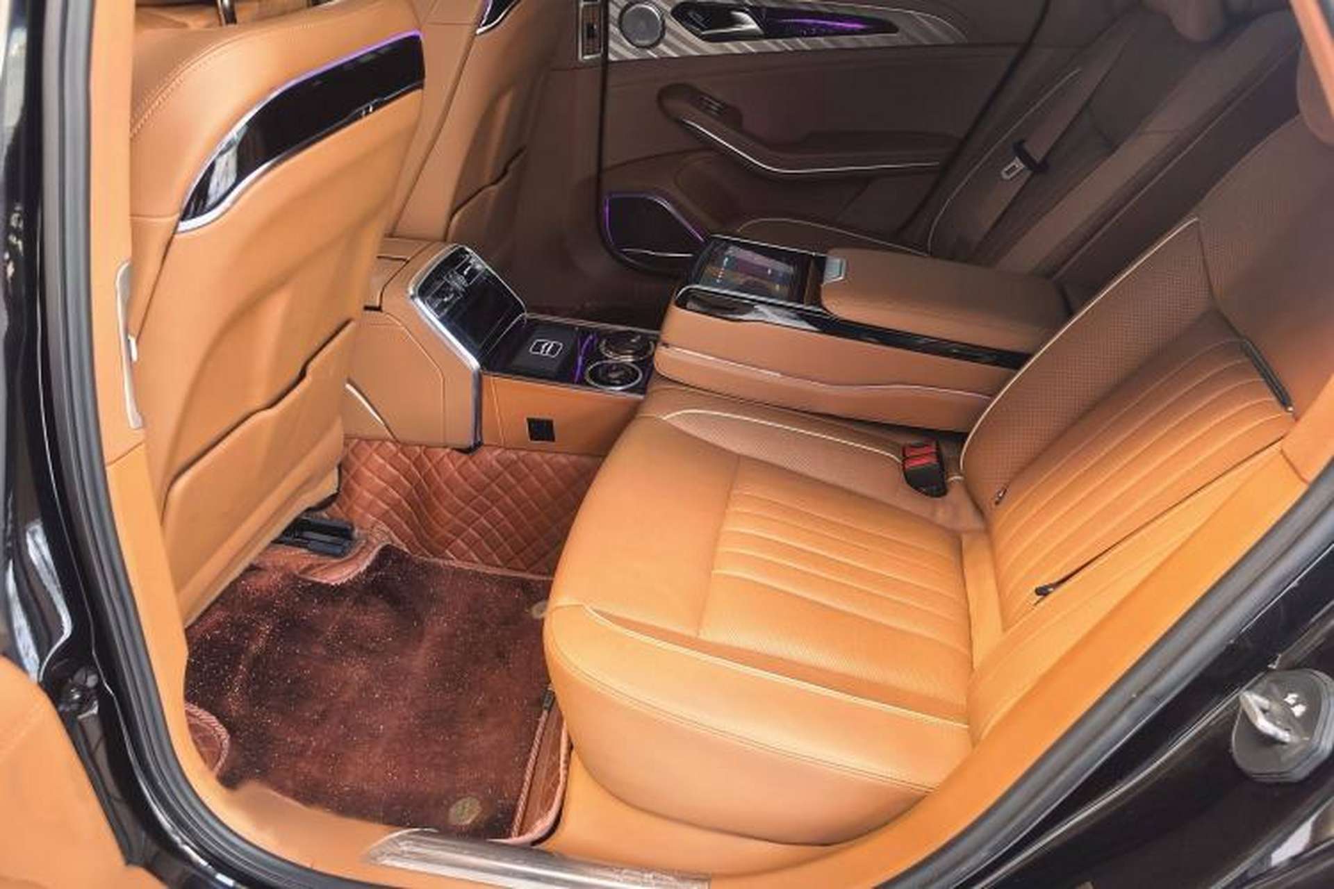 Used Hongqi H9 2023 2.0T Smart Connect Flagship Edition Interior 3