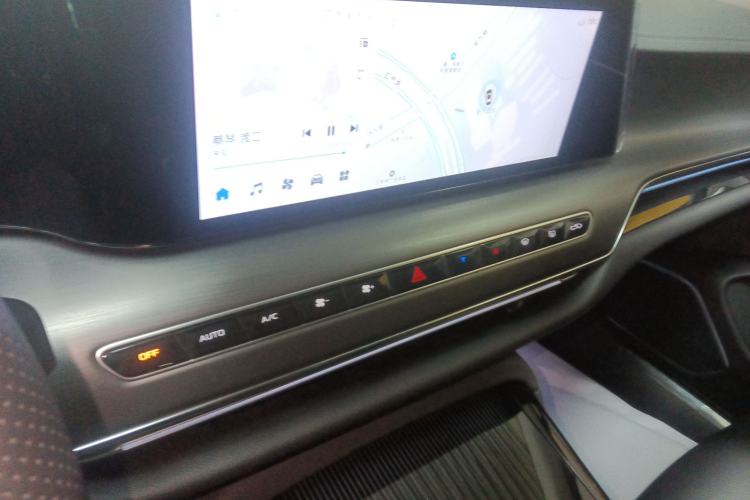 Used Hongqi H9 2024 2.0T Qichang Private Enjoyment Luxury Edition Audio And AC Panel