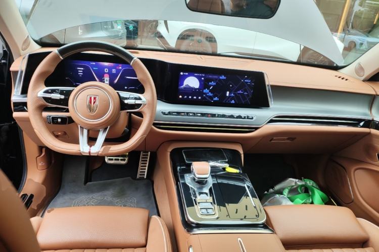 Used Hongqi H9 2024 2.0T Qichang Private Enjoyment Luxury Edition Center Console