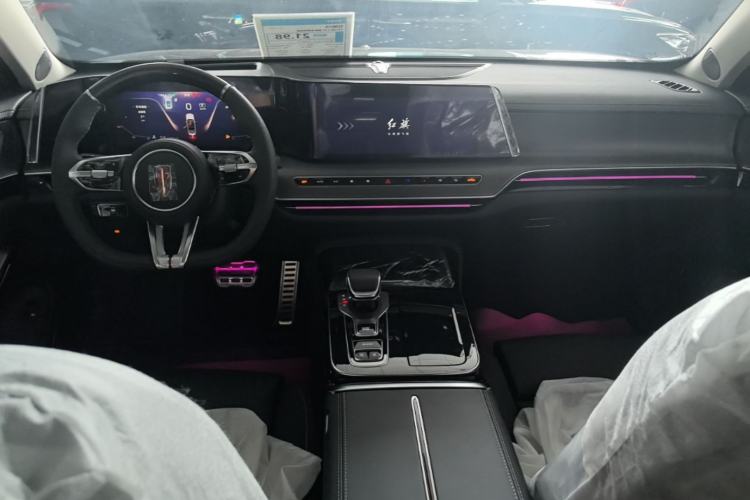 Used Hongqi H9 2024 2.0T Qichang Private Enjoyment Luxury Edition Center Console