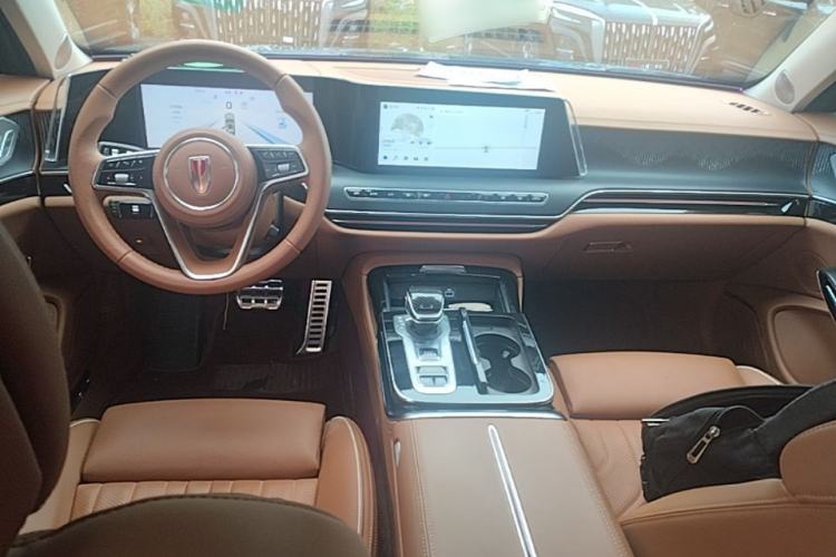Used Hongqi H9 2024 2.0T Qixiang Luxury Business Edition Center Console