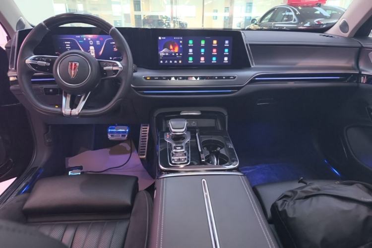 Used Hongqi H9 2024 2.0T Qichang Private Enjoyment Luxury Edition Center Console