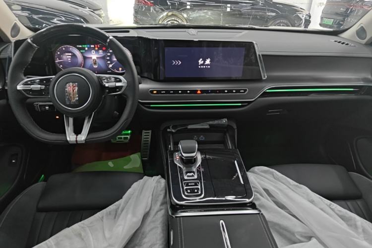 Used Hongqi H9 2024 2.0T Qichang Private Enjoyment Luxury Edition Center Console