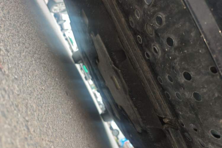 Used Hongqi H9 2024 2.0T Qixiang Private Style Edition Chassis Front