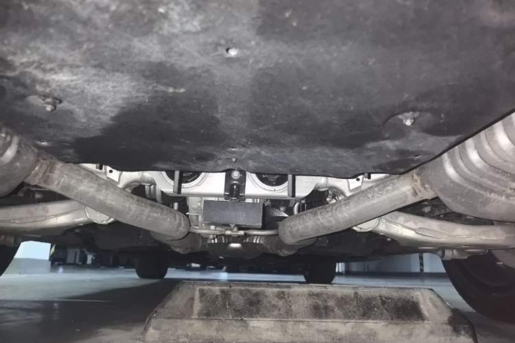 Used Hongqi H9 2024 2.0T Qixiang Private Style Edition Chassis Rear