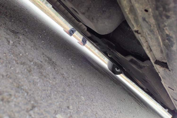 Used Hongqi H9 2024 2.0T Qixiang Private Style Edition Chassis Rear Right