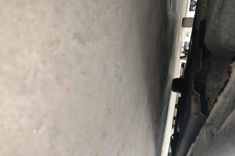 Used Hongqi H9 2024 2.0T Qixiang Private Style Edition Chassis Rear Right