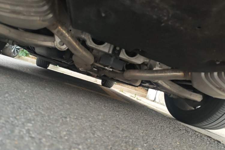 Used Hongqi H9 2024 2.0T Qichang Luxury Business Edition Chassis Rear