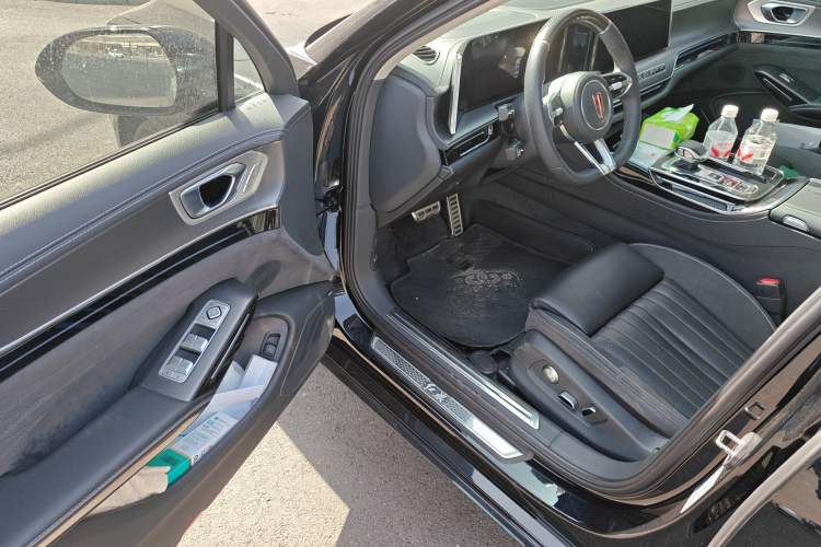 Used Hongqi H9 2024 2.0T Qichang Private Enjoyment Luxury Edition Driver Seat