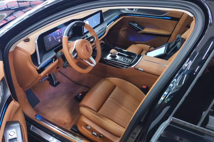 Used Hongqi H9 2024 2.0T Qichang Private Enjoyment Luxury Edition Driver Seat