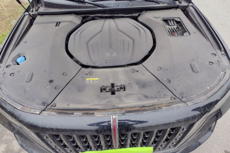 Used Hongqi H9 2024 2.0T Qixiang Private Style Edition Engine Bay