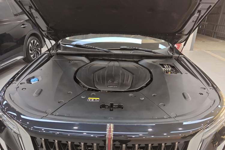 Used Hongqi H9 2024 2.0T Qixiang Private Style Edition Engine Bay