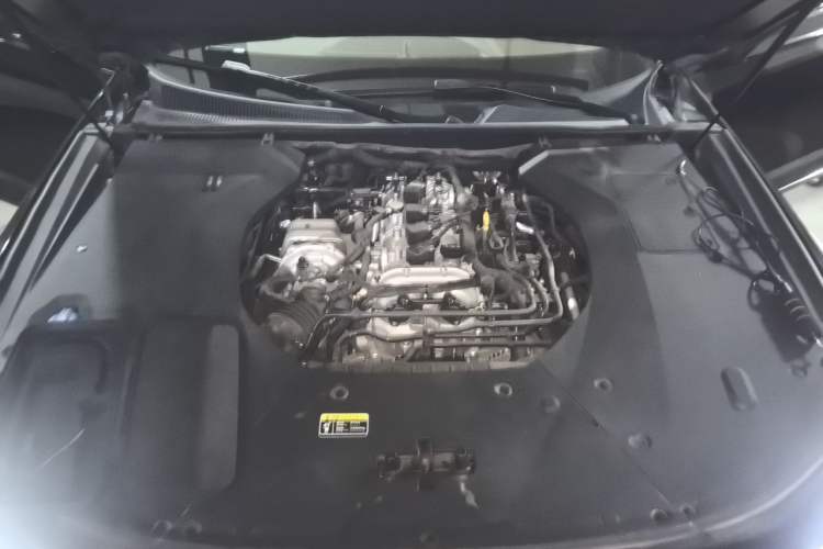 Used Hongqi H9 2024 2.0T Qixiang Private Style Edition Engine Bay