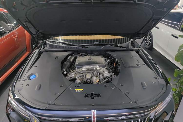 Used Hongqi H9 2024 3.0T Flagship All-Wheel Drive Luxury Business Edition Engine Bay