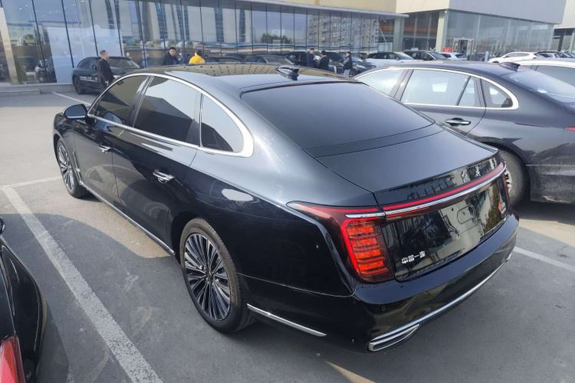 Used Hongqi H9 2024 2.0T Qixiang Luxury Business Edition Exterior 2