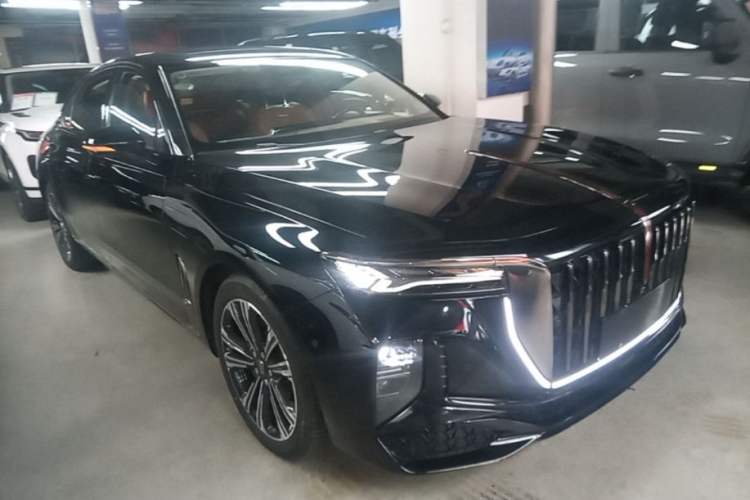 Used Hongqi H9 2024 2.0T Qichang Private Enjoyment Luxury Edition Front Right 45 Deg