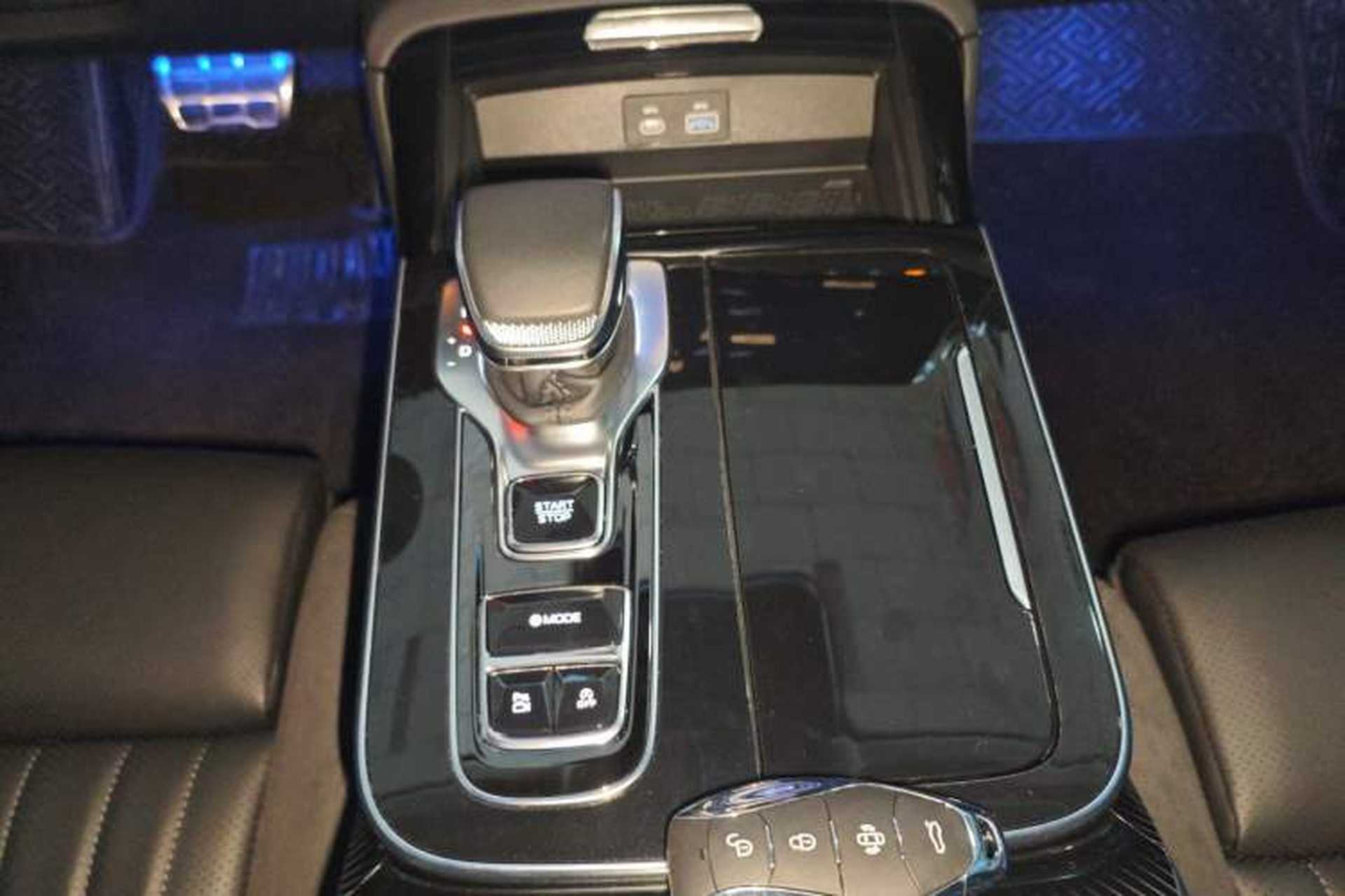 Used Hongqi H9 2024 2.0T Qichang Private Enjoyment Luxury Edition Gear Lever