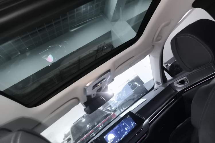 Used Hongqi H9 2024 2.0T Qixiang Private Style Edition Headliner