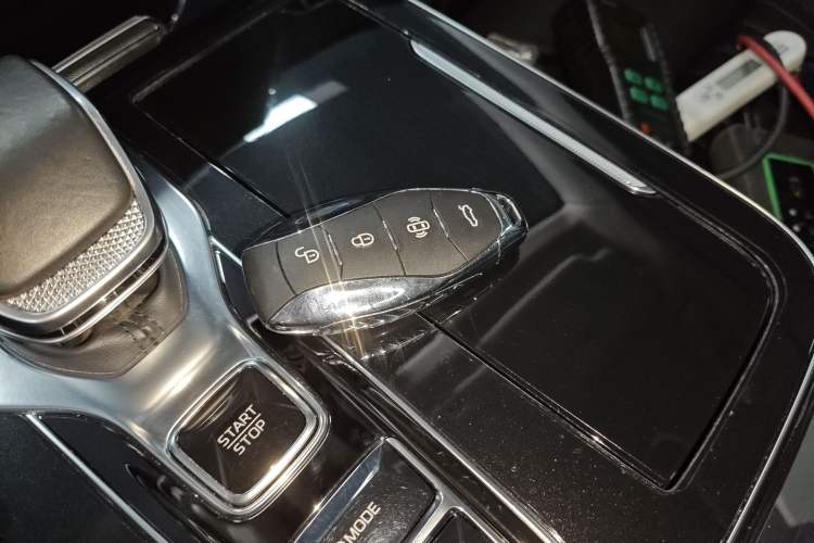 Used Hongqi H9 2024 2.0T Qichang Private Enjoyment Luxury Edition Interior 1