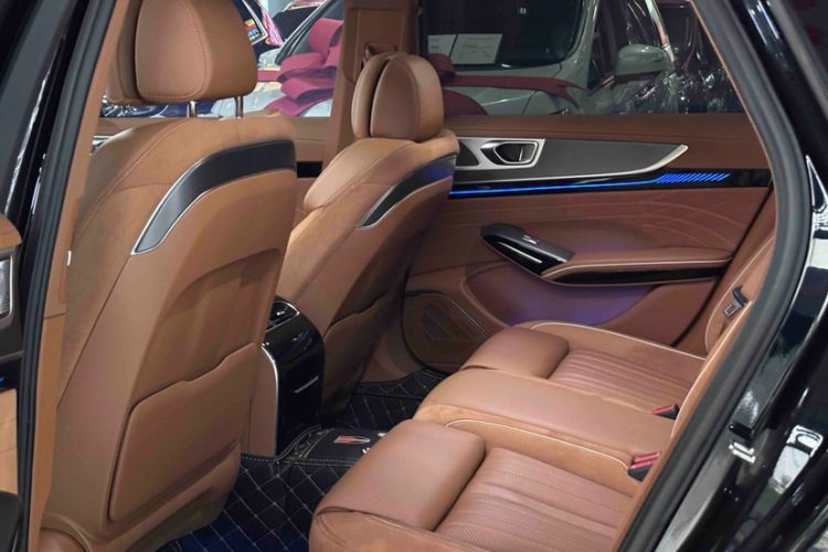 Used Hongqi H9 2024 2.0T Qichang Private Enjoyment Luxury Edition Interior 2