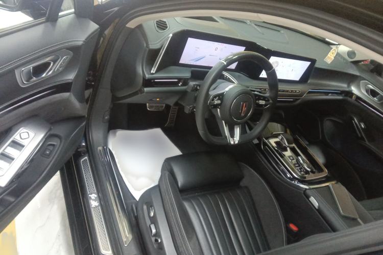 Used Hongqi H9 2024 2.0T Qichang Private Enjoyment Luxury Edition Interior 3