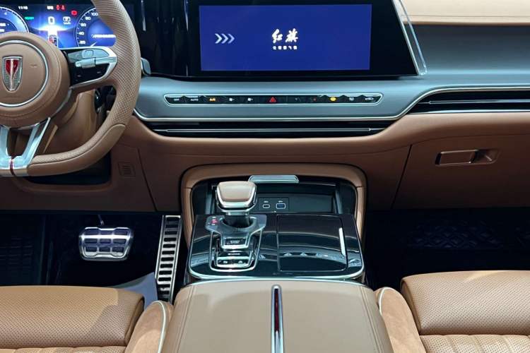 Used Hongqi H9 2024 2.0T Qixiang Private Style Edition Interior 4
