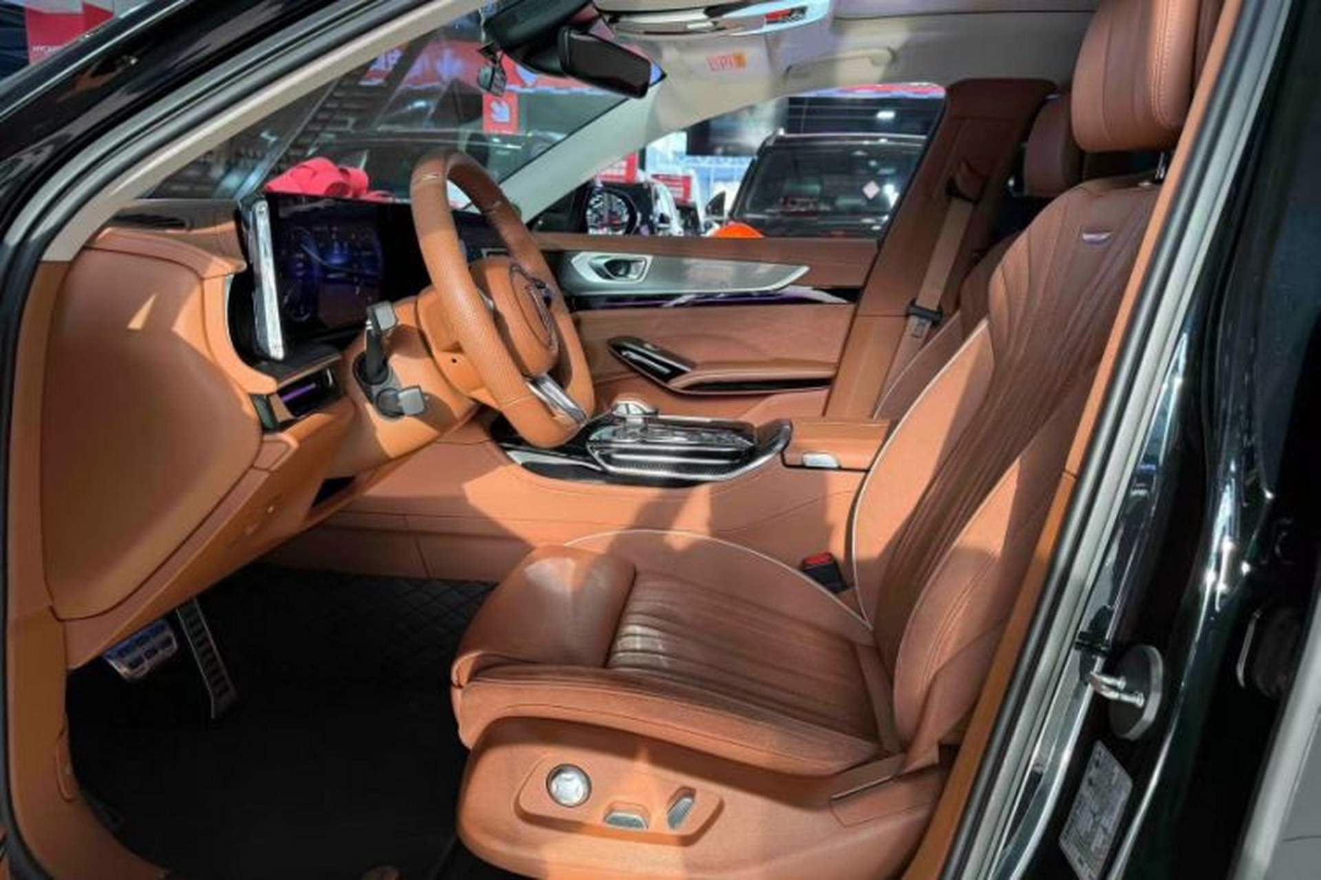 Used Hongqi H9 2024 2.0T Qixiang Private Style Edition Interior 5