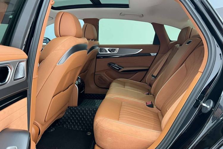 Used Hongqi H9 2024 2.0T Qixiang Private Style Edition Interior 6