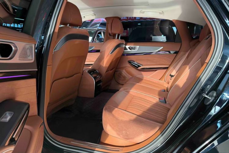 Used Hongqi H9 2024 2.0T Qixiang Private Style Edition Interior 6