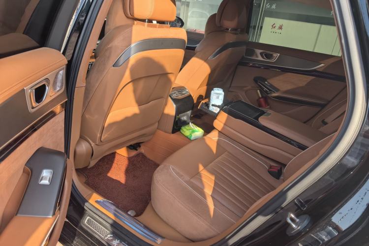 Used Hongqi H9 2024 2.0T Qixiang Private Style Edition Interior 6