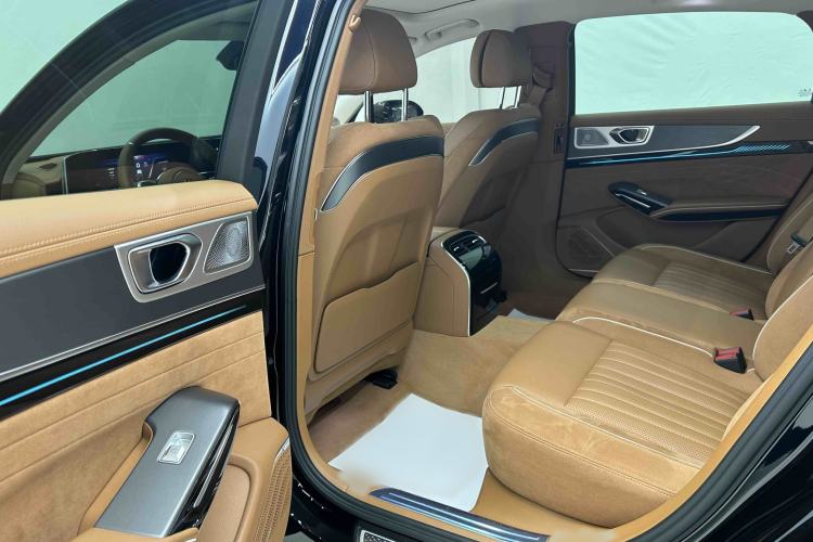 Used Hongqi H9 2024 2.0T Qixiang Private Style Edition Interior 6