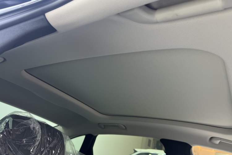 Used Hongqi H9 2024 2.0T Qixiang Luxury Business Edition Interior 8