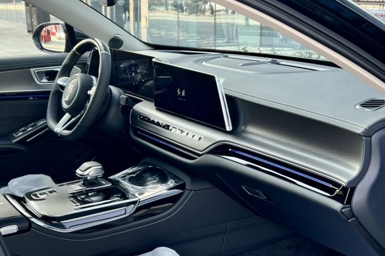 Used Hongqi H9 2024 2.0T Qichang Private Enjoyment Luxury Edition Interior 8