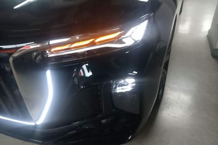 Used Hongqi H9 2024 2.0T Qichang Private Enjoyment Luxury Edition Left Front Headlight