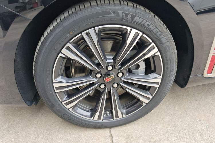 Used Hongqi H9 2024 2.0T Qichang Private Enjoyment Luxury Edition Left Front Wheel Hub