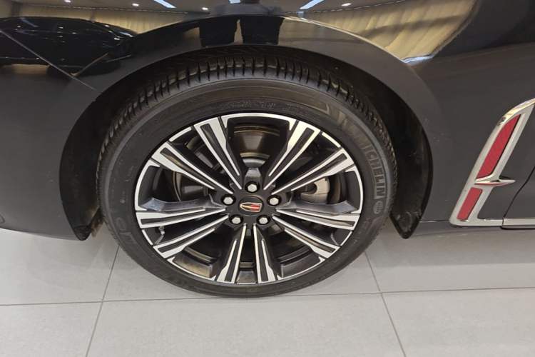 Used Hongqi H9 2024 2.0T Qixiang Private Style Edition Left Front Wheel Hub