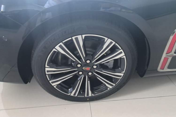 Used Hongqi H9 2024 2.0T Qichang Private Enjoyment Luxury Edition Left Front Wheel Hub