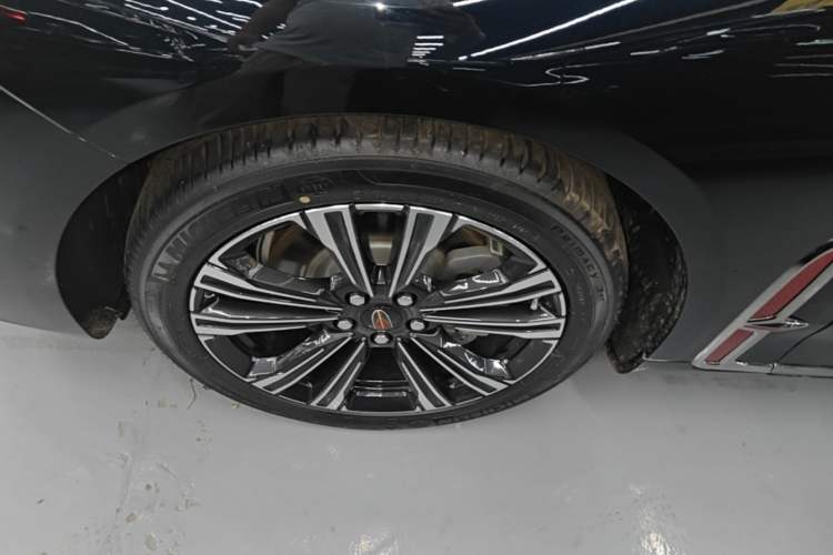 Used Hongqi H9 2024 2.0T Qichang Private Enjoyment Luxury Edition Left Front Wheel Hub