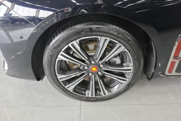 Used Hongqi H9 2024 2.0T Qichang Private Enjoyment Luxury Edition Left Front Wheel Hub