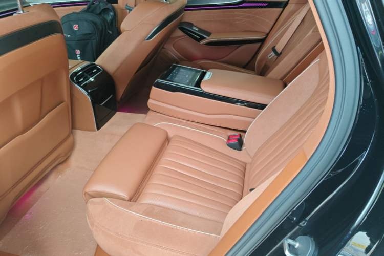 Used Hongqi H9 2024 2.0T Qichang Private Enjoyment Luxury Edition Left Rear Seat