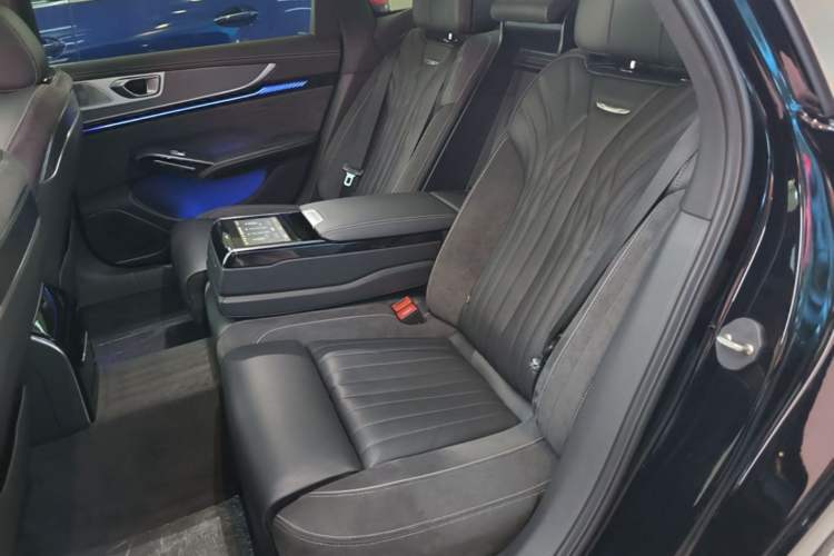 Used Hongqi H9 2024 2.0T Qichang Private Enjoyment Luxury Edition Left Rear Seat