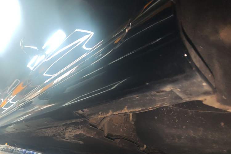 Used Hongqi H9 2024 2.0T Qixiang Private Style Edition Left Side Sill