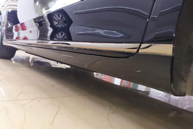Used Hongqi H9 2024 2.0T Qichang Private Enjoyment Luxury Edition Left Side Sill