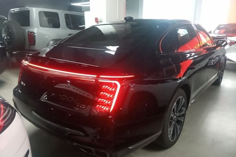 Used Hongqi H9 2024 2.0T Qichang Private Enjoyment Luxury Edition Rear Right 45 Deg