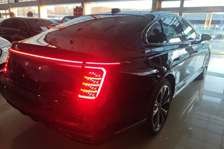 Used Hongqi H9 2024 2.0T Qichang Private Enjoyment Luxury Edition Rear Right 45 Deg