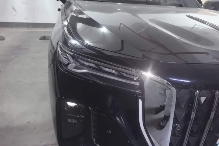 Used Hongqi H9 2024 2.0T Qixiang Private Style Edition Right Front Headlight