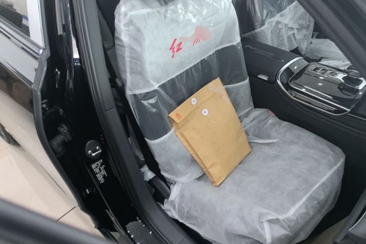 Used Hongqi H9 2024 2.0T Qichang Private Enjoyment Luxury Edition Right Front Seat