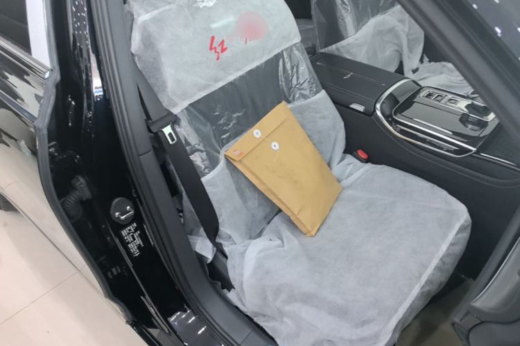 Used Hongqi H9 2024 2.0T Qichang Private Enjoyment Luxury Edition Right Front Seat